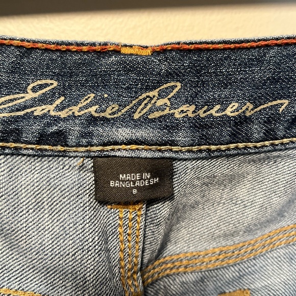 Eddie Bauer boyfriend relaxed fit button fly jeans size. Loose fit, and comfy! - Picture 3 of 6
